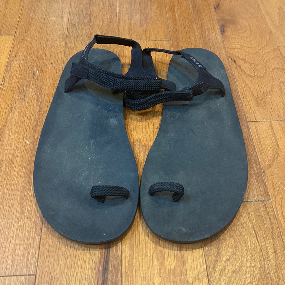 Xero sandals size 11